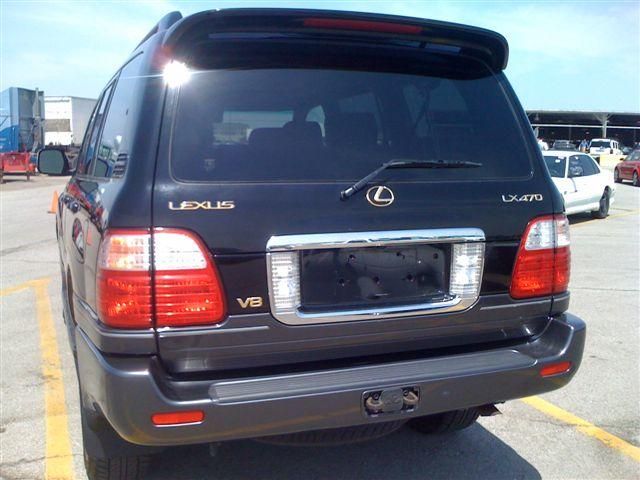2004 Lexus LX470