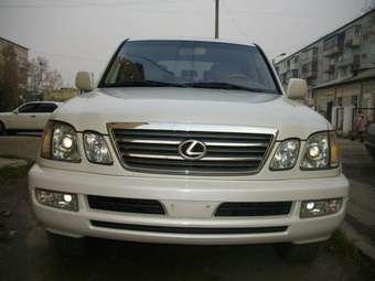 2004 Lexus LX470