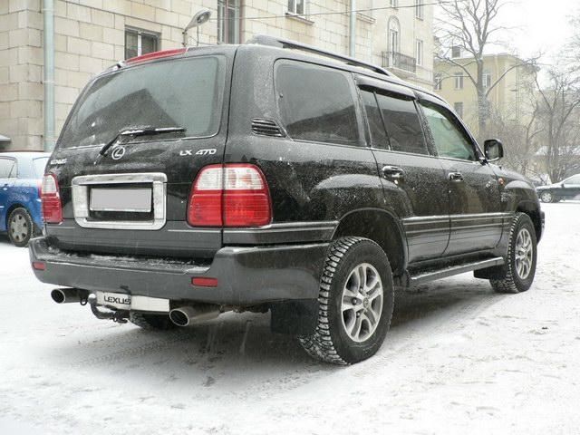2004 Lexus LX470