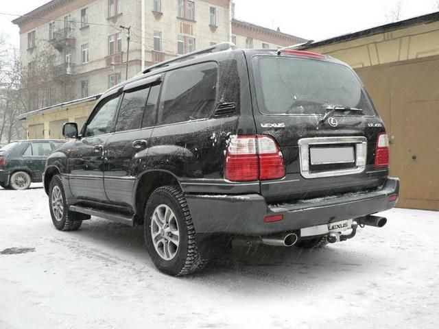 2004 Lexus LX470