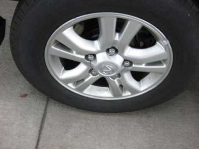 2004 Lexus LX470