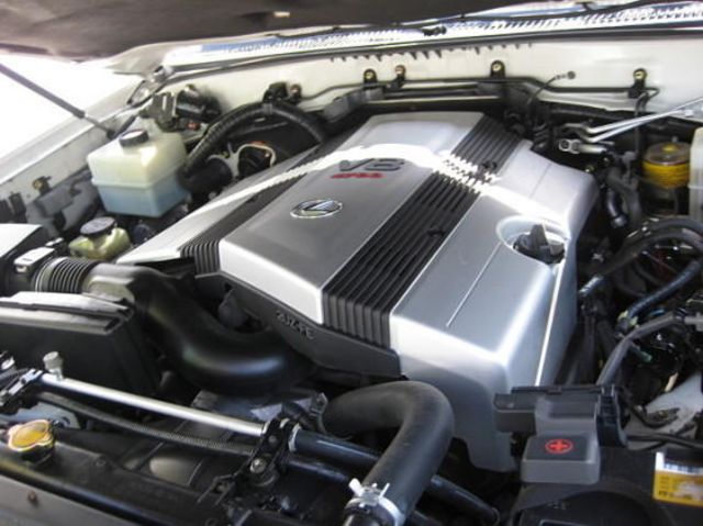 2004 Lexus LX470