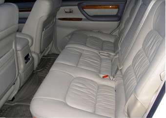 2004 Lexus LX470
