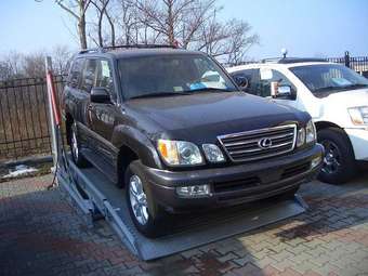 2004 Lexus LX470