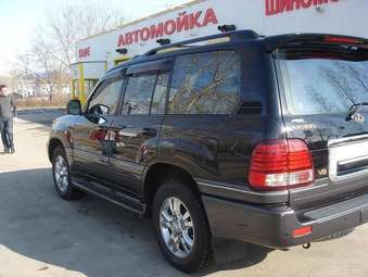 2004 Lexus LX470 Photos