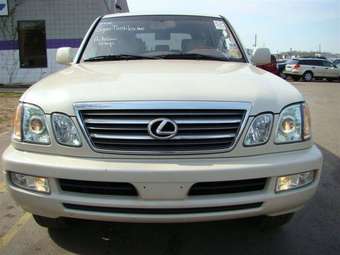 2004 Lexus LX470 Pictures