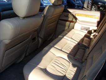 2004 Lexus LX470 Photos