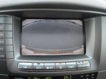 2004 Lexus LX470 Pictures