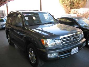 2004 Lexus LX470