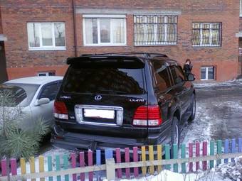 2004 Lexus LX470 Images