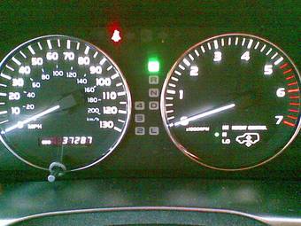 2004 Lexus LX470 Photos