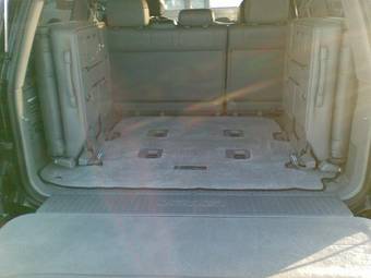2004 Lexus LX470 Pictures