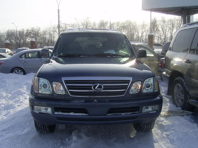 2004 Lexus LX470