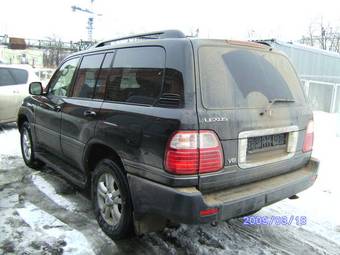 2004 Lexus LX470 Pics