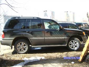 2004 Lexus LX470 Photos