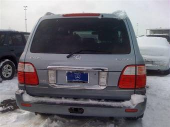 2004 Lexus LX470 Photos