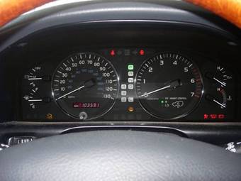 2004 Lexus LX470 Pictures