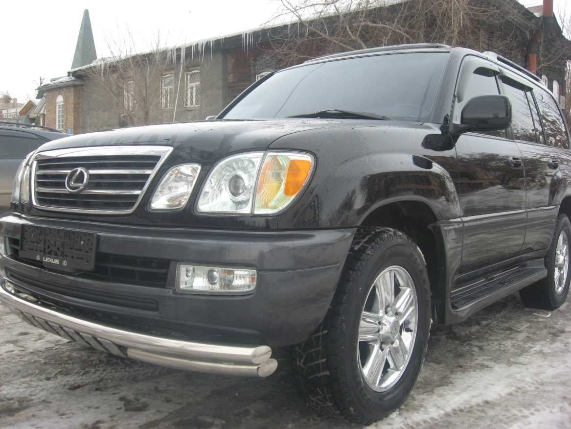 2004 Lexus LX470
