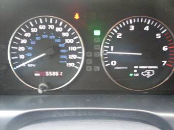 2004 Lexus LX470 Pictures