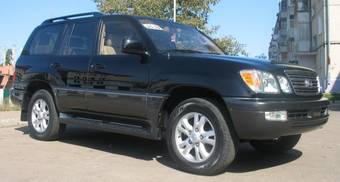 2004 Lexus LX470 Images