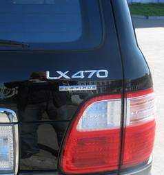 2004 Lexus LX470 Pictures