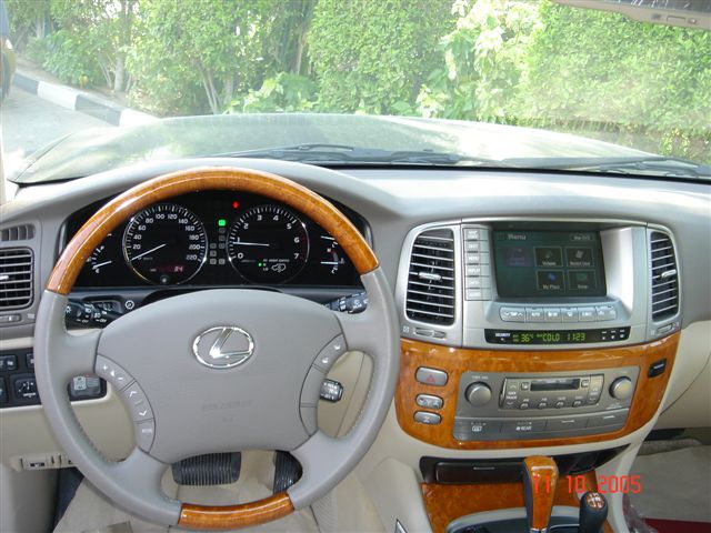 2005 Lexus LX470