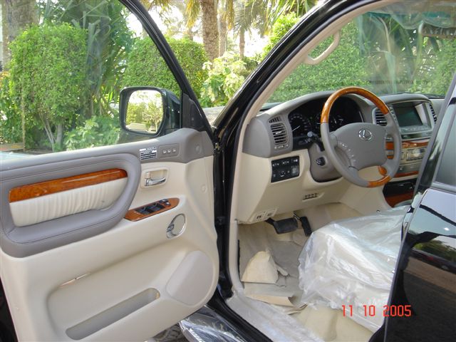 2005 Lexus LX470