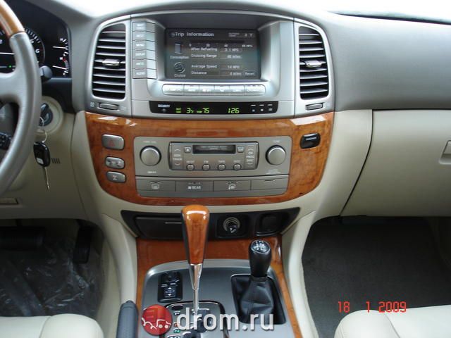 2005 Lexus LX470