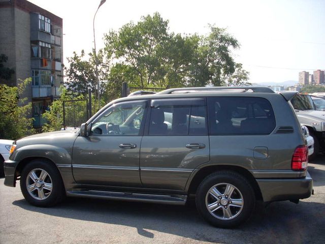 2005 Lexus LX470