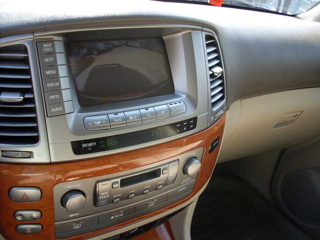 2005 Lexus LX470