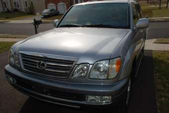 2005 Lexus LX470 Images