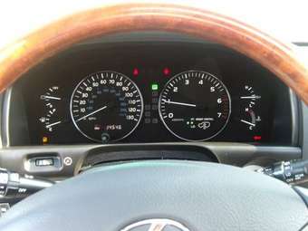 2005 Lexus LX470 Photos