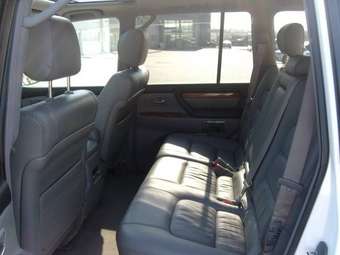 2005 Lexus LX470 Photos