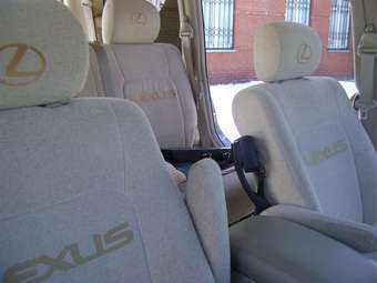 2005 Lexus LX470 Pictures