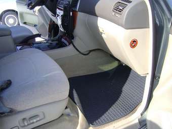 2005 Lexus LX470 Photos
