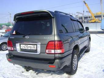 2005 Lexus LX470 Pictures