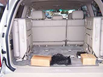 2005 Lexus LX470 Pictures