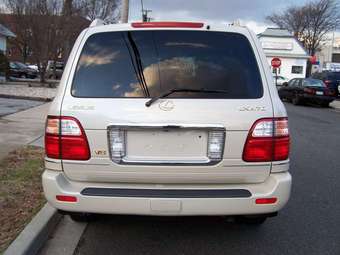 2005 Lexus LX470 Photos