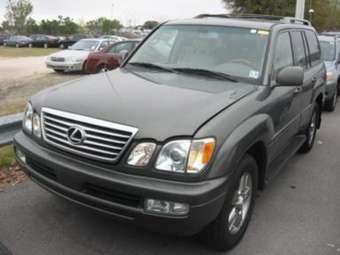 2005 Lexus LX470 Photos