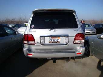 2005 Lexus LX470 Photos