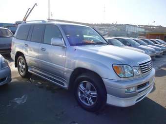 2005 Lexus LX470 Pictures