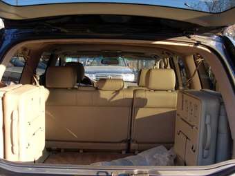 2005 Lexus LX470 Pictures
