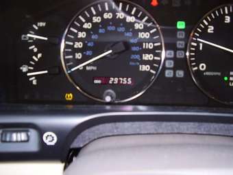 2005 Lexus LX470 Images