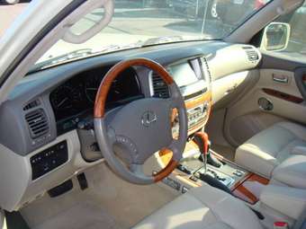2005 Lexus LX470 Wallpapers