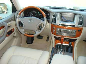 2005 Lexus LX470 Images