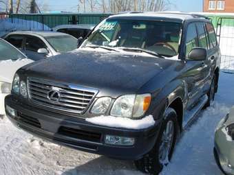 2005 Lexus LX470 Photos