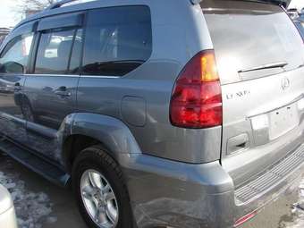 2005 Lexus LX470 Photos