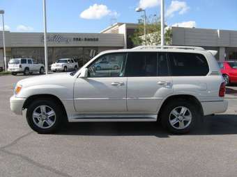 2005 Lexus LX470 Photos