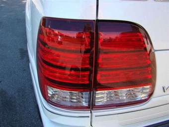 2005 Lexus LX470 Photos