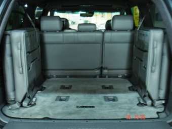 2005 Lexus LX470 Pictures